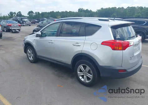 2015 Toyota Rav4 Xle z USA, uszkodzony, nr VIN 2T3WFREV7FW182222
